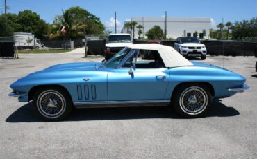 Chevrolet-Corvette-1966-Nassau-Blue-Bright-Blue-36