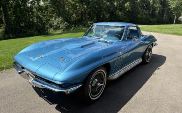 Chevrolet-Corvette-1966-Nassau-Blue-Bright-Blue