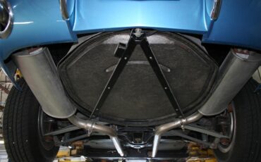 Chevrolet-Corvette-1966-Nassau-Blue-Bright-Blue-56