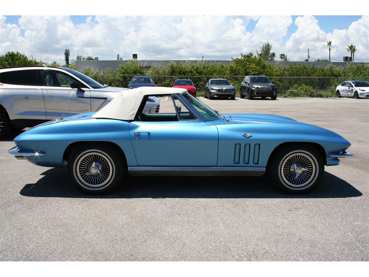 Chevrolet-Corvette-1966-Nassau-Blue-Bright-Blue-67