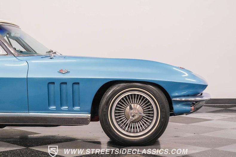 Chevrolet-Corvette-1966-Nassau-Blue-White-21