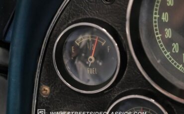 Chevrolet-Corvette-1966-Nassau-Blue-White-38