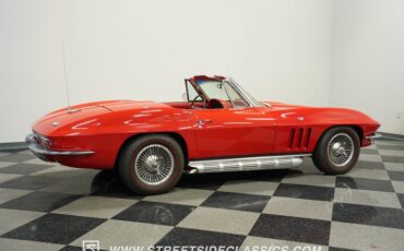 Chevrolet-Corvette-1966-Rally-Red-Red-12