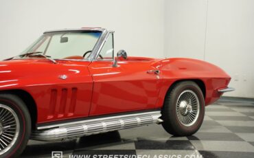 Chevrolet-Corvette-1966-Rally-Red-Red-19