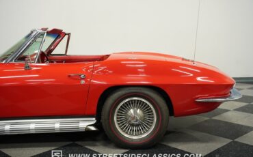 Chevrolet-Corvette-1966-Rally-Red-Red-21