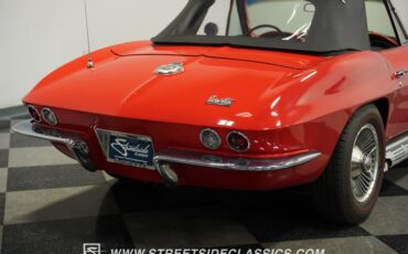 Chevrolet-Corvette-1966-Rally-Red-Red-23