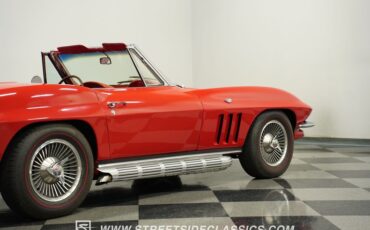 Chevrolet-Corvette-1966-Rally-Red-Red-25
