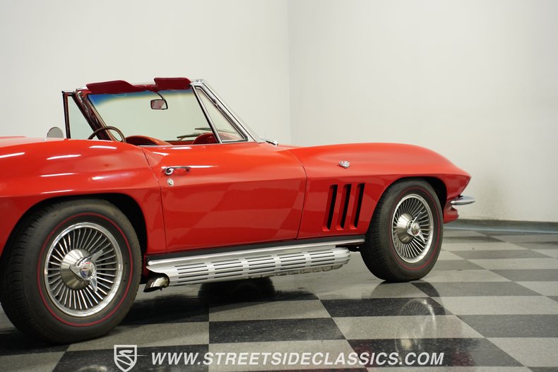 Chevrolet-Corvette-1966-Rally-Red-Red-25
