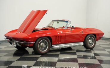 Chevrolet-Corvette-1966-Rally-Red-Red-28