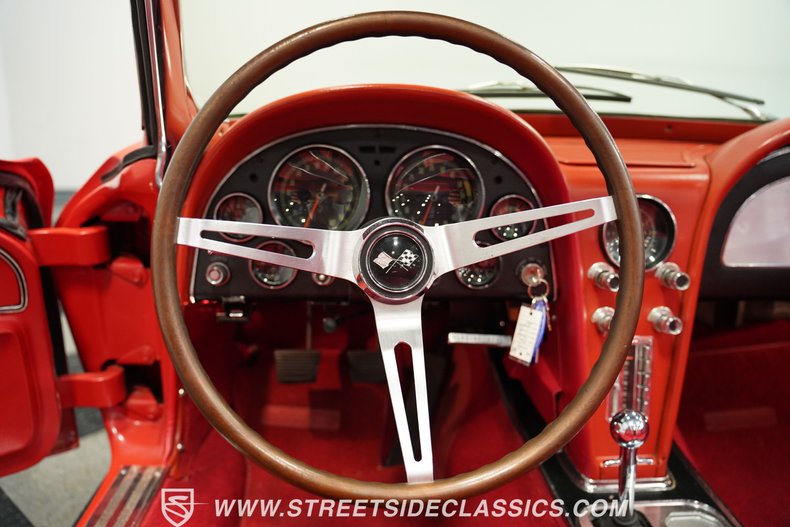 Chevrolet-Corvette-1966-Rally-Red-Red-34