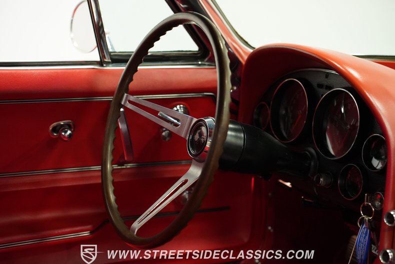 Chevrolet-Corvette-1966-Rally-Red-Red-45