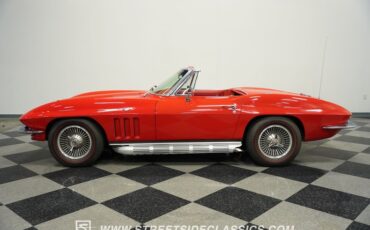 Chevrolet-Corvette-1966-Rally-Red-Red-5