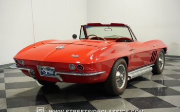 Chevrolet-Corvette-1966-Rally-Red-Red-9