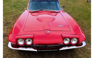 Chevrolet-Corvette-1966-Rallye-Red-974AA-Black-4