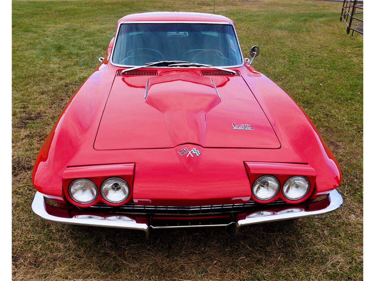 Chevrolet-Corvette-1966-Rallye-Red-974AA-Black-4