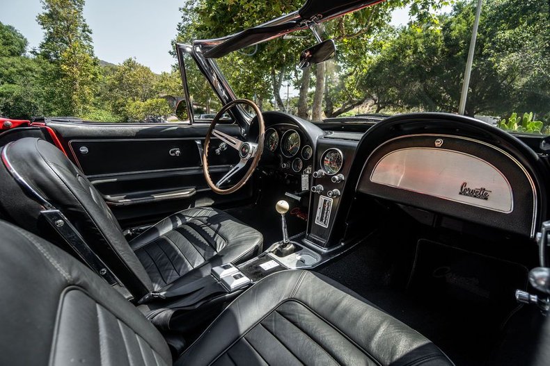 Chevrolet-Corvette-1966-Red-Black-1