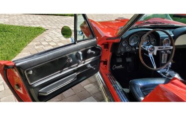 Chevrolet-Corvette-1966-Red-Black-10