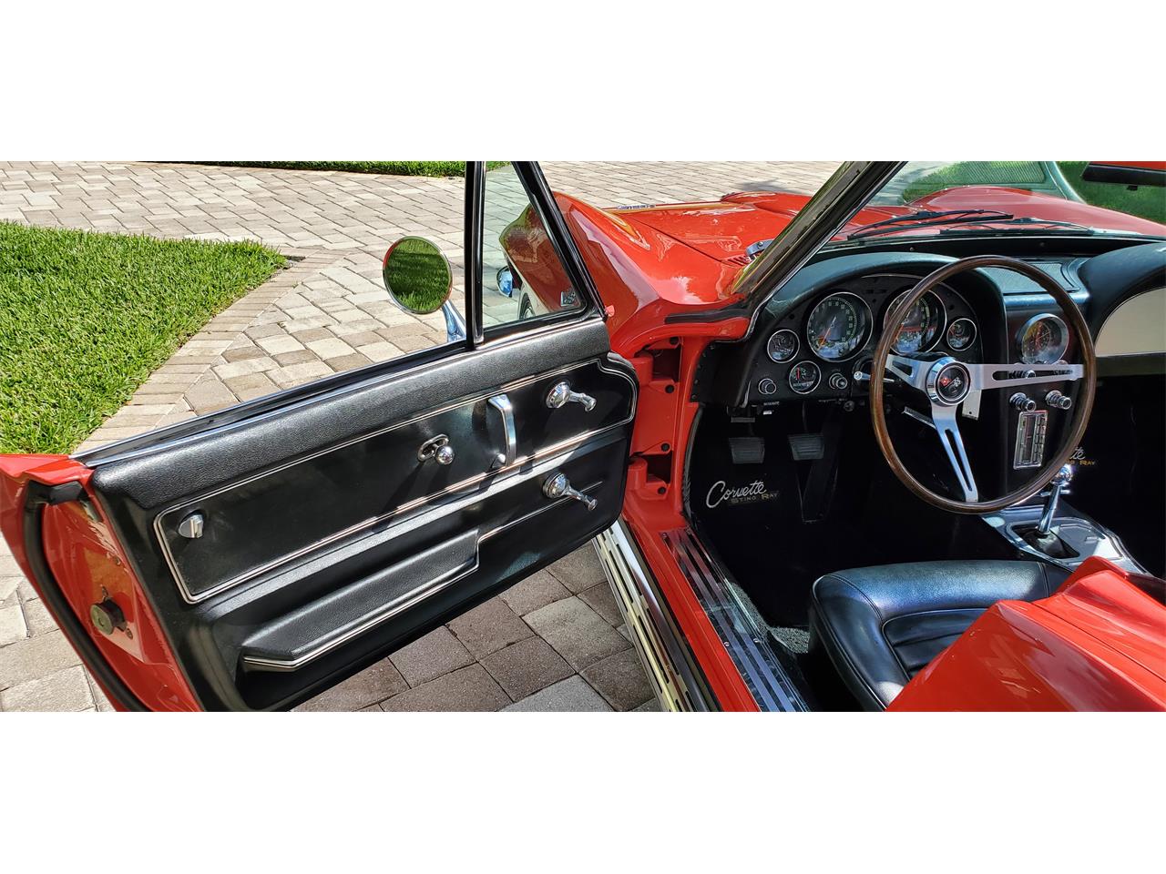Chevrolet-Corvette-1966-Red-Black-10