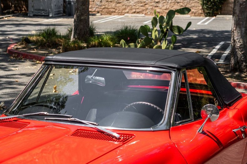 Chevrolet-Corvette-1966-Red-Black-10