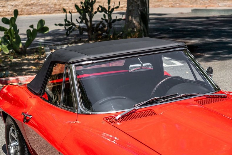 Chevrolet-Corvette-1966-Red-Black-11