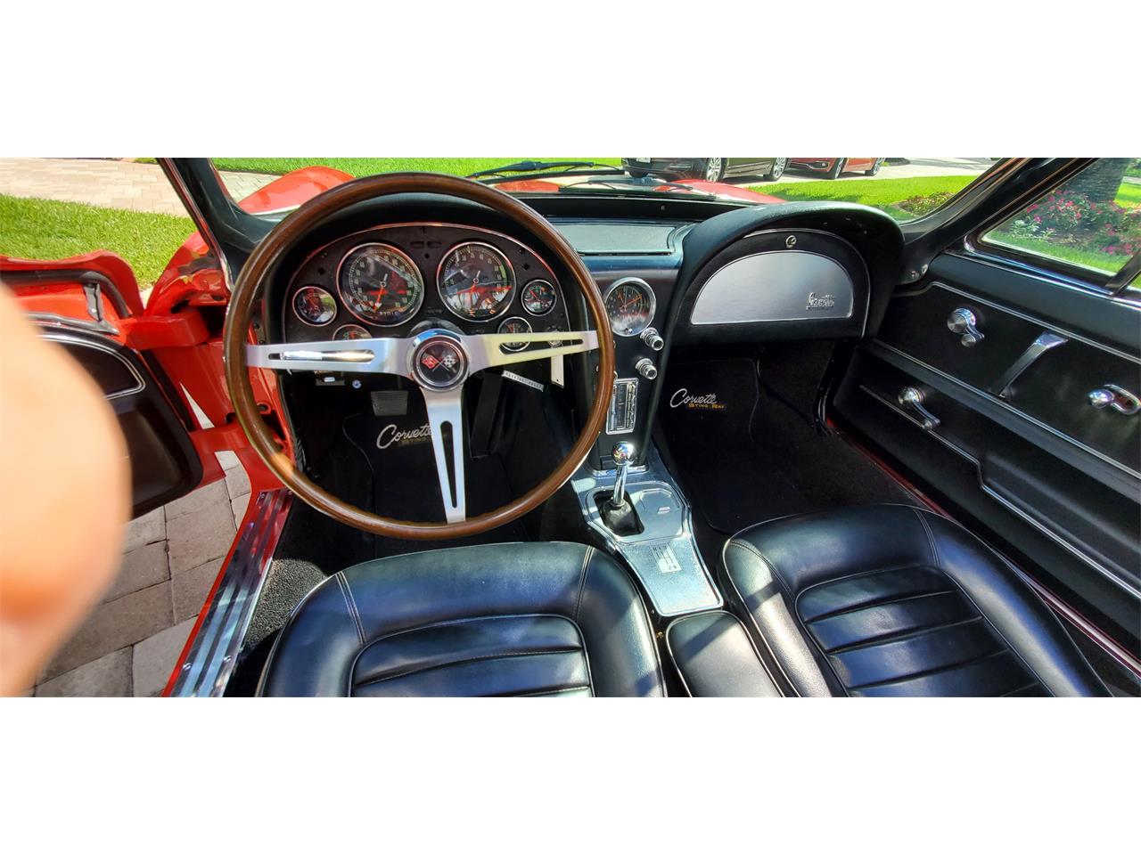 Chevrolet-Corvette-1966-Red-Black-12