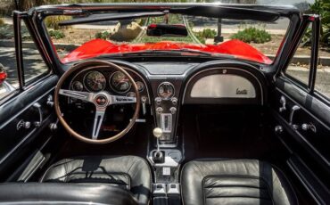Chevrolet-Corvette-1966-Red-Black-15