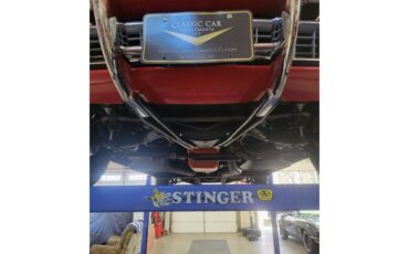 Chevrolet-Corvette-1966-Red-Black-2