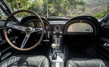 Chevrolet-Corvette-1966-Red-Black-31