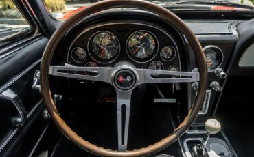 Chevrolet-Corvette-1966-Red-Black-32