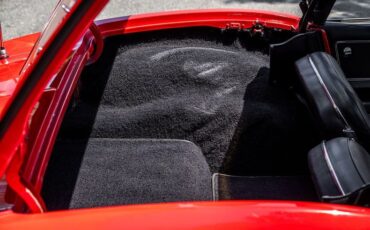 Chevrolet-Corvette-1966-Red-Black-36