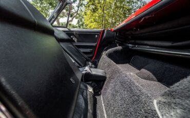Chevrolet-Corvette-1966-Red-Black-39