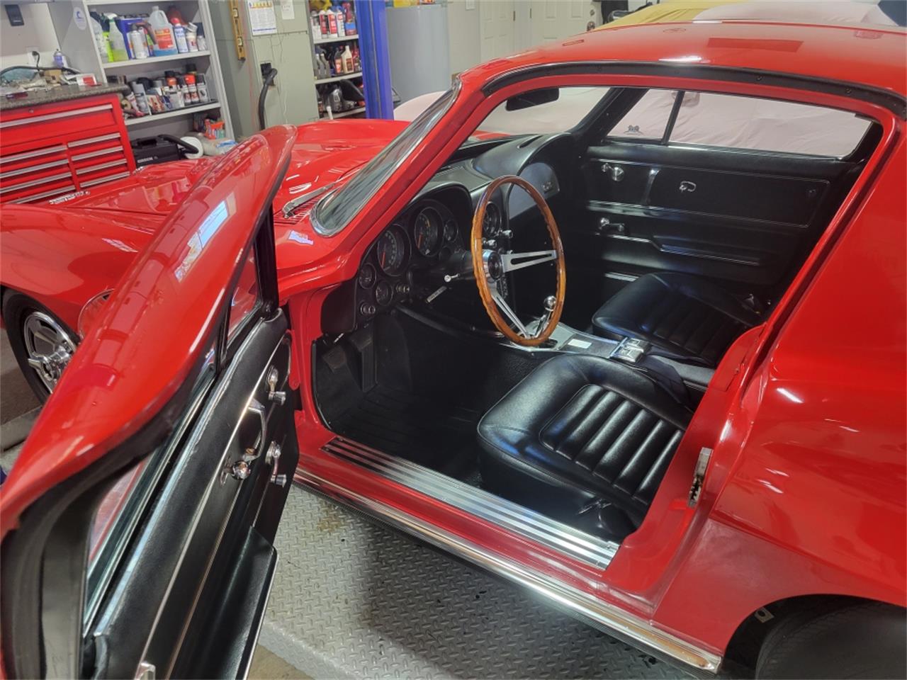 Chevrolet-Corvette-1966-Red-Black-8