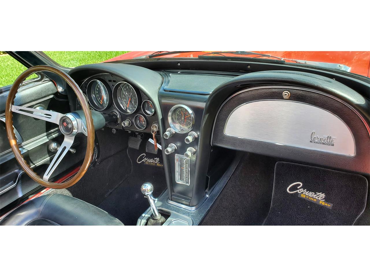 Chevrolet-Corvette-1966-Red-Black-9