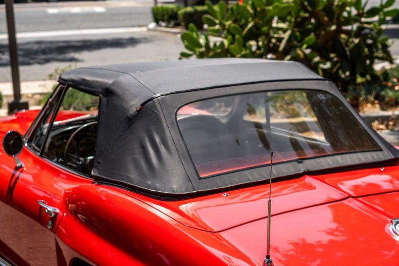 Chevrolet-Corvette-1966-Red-Black-9
