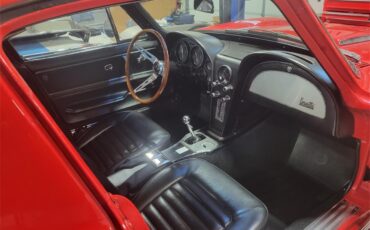 Chevrolet-Corvette-1966-Red-Black-9