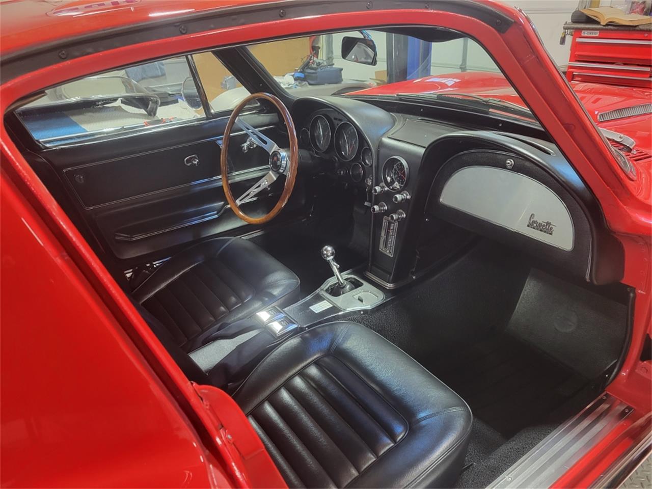 Chevrolet-Corvette-1966-Red-Black-9