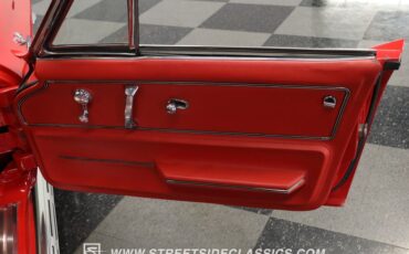Chevrolet-Corvette-1966-Red-Red-48