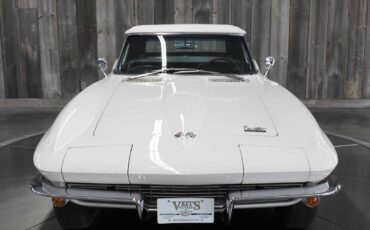 Chevrolet-Corvette-1966-Restored-12