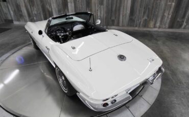Chevrolet-Corvette-1966-Restored-28