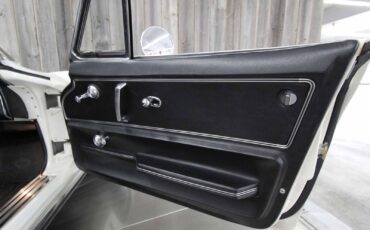 Chevrolet-Corvette-1966-Restored-38