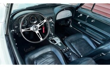 Chevrolet-Corvette-1966-Roasdster-12