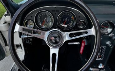 Chevrolet-Corvette-1966-Roasdster-20