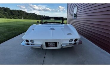 Chevrolet-Corvette-1966-Roasdster-6