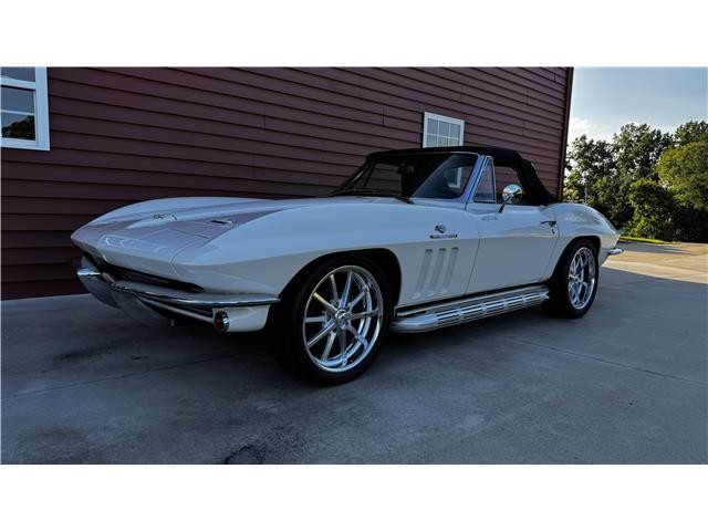 Chevrolet-Corvette-1966-Roasdster-7