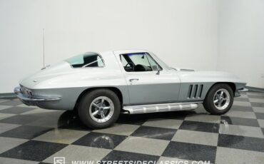 Chevrolet-Corvette-1966-Silver-Pearl-Black-11