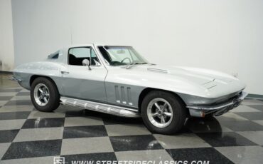 Chevrolet-Corvette-1966-Silver-Pearl-Black-13