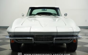 Chevrolet-Corvette-1966-Silver-Pearl-Black-15