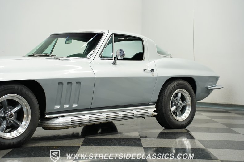 Chevrolet-Corvette-1966-Silver-Pearl-Black-19