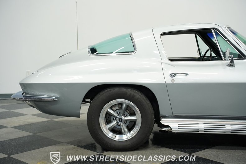 Chevrolet-Corvette-1966-Silver-Pearl-Black-26