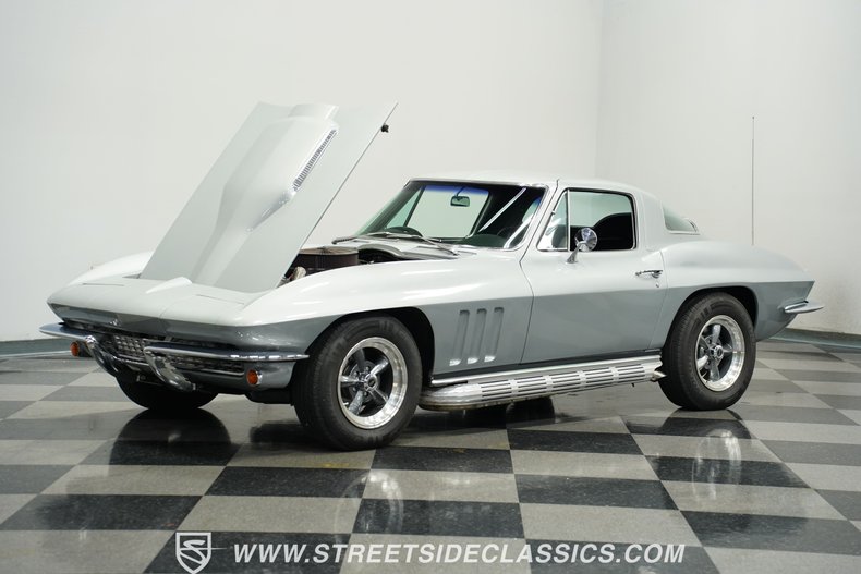 Chevrolet-Corvette-1966-Silver-Pearl-Black-28